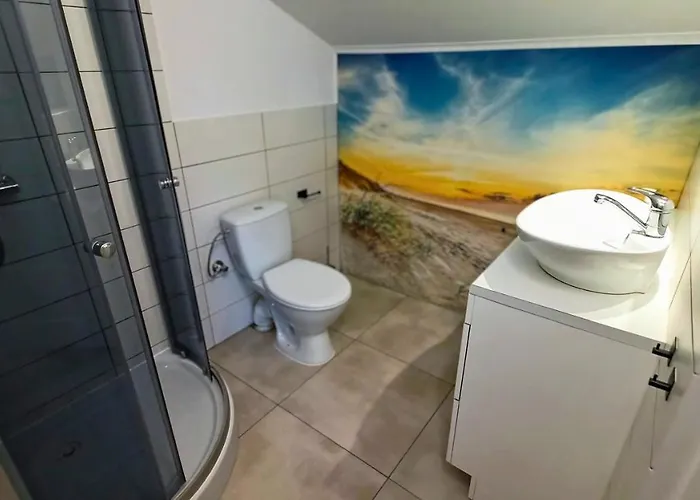 Smart بيت شباب غدينيا